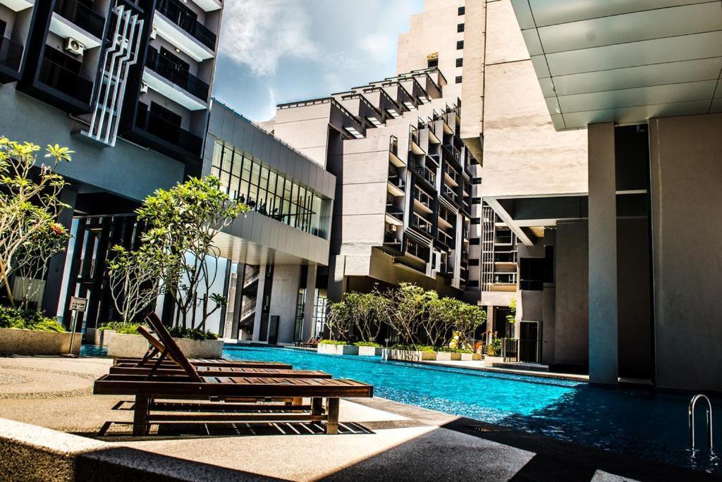 Mykey Imperio B-24-31 Melaka City Exterior photo